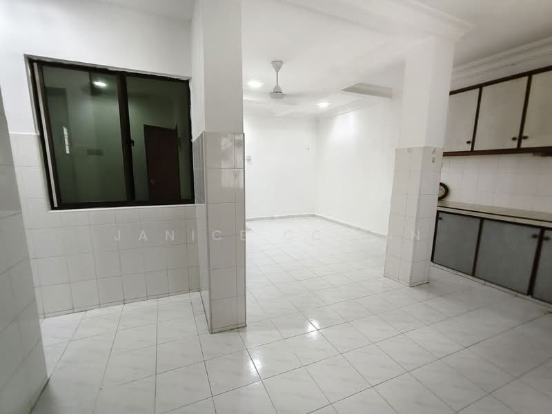 Rumah Teres 2 Tingkat untuk Dijual di Puchong (Selangor) - Janice CC Tan - Kitchen - PropertyGuru.com.my