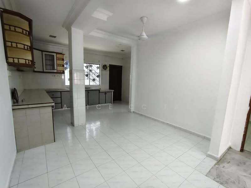 Rumah Teres 2 Tingkat untuk Dijual di Puchong (Selangor) - Janice CC Tan - Kitchen - PropertyGuru.com.my