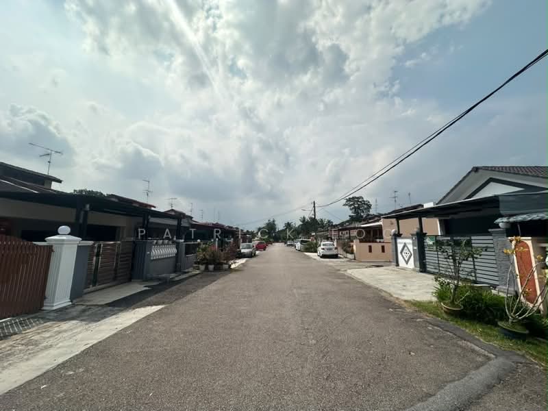 Rumah Teres 1 Tingkat untuk Dijual di Permas Jaya (Johor Bahru) - Patrick Foo - Exterior - PropertyGuru.com.my