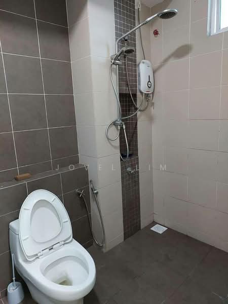 Apartment for Sale at D'Rich Executive Suites - Jovel Lim - Bathroom - PropertyGuru.com.my