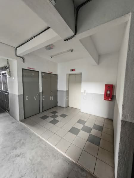 Pangsapuri untuk Dijual di Puncak Baiduri Apartment - Even Chong - Corridor - PropertyGuru.com.my