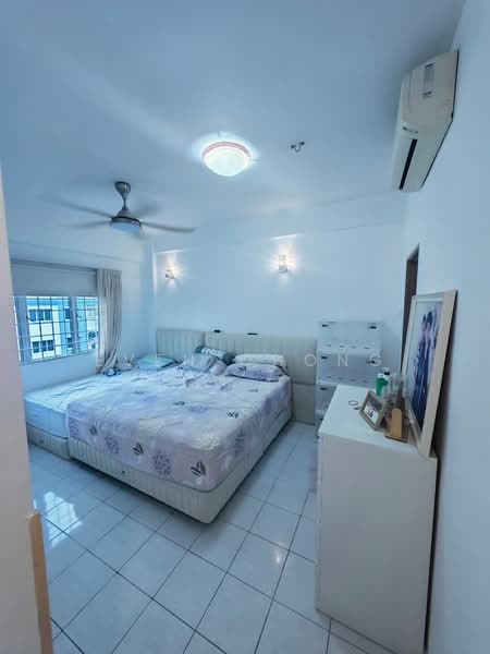 Pangsapuri untuk Dijual di Puncak Baiduri Apartment - Even Chong - Bedroom - PropertyGuru.com.my
