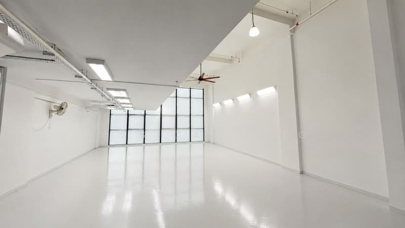 Shop / Office for Sale in Taman Sains Selangor (Kota Damansara) - Jessica Liang - PropertyGuru.com.my