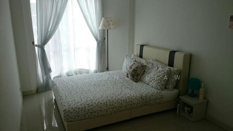 Kondominium untuk Dijual di Residensi Rampai (The Parc Tower) - Kien Yung Liaw - Bedroom - PropertyGuru.com.my