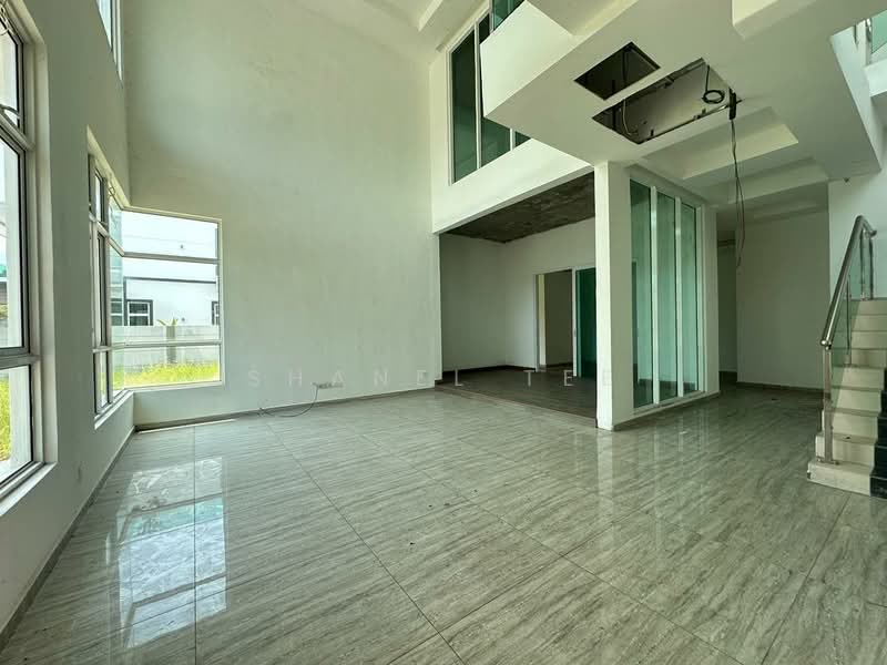 Bungalow for Sale in Taman Klebang Utama (Klebang) - Shanel Tee - Living Room - PropertyGuru.com.my