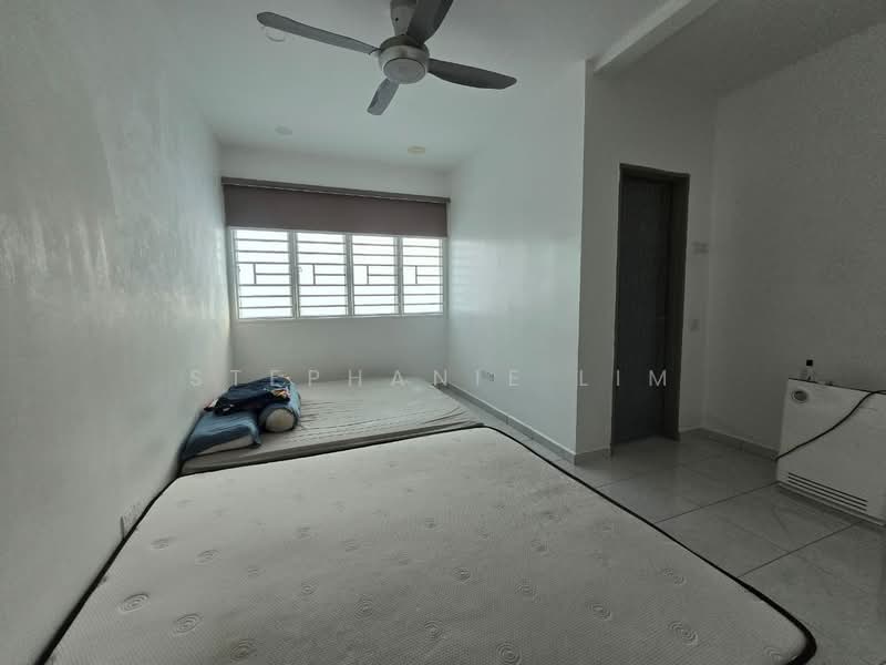 Pangsapuri untuk Dijual di The Rise Collection 3 - Stephanie Lim - Bedroom - PropertyGuru.com.my