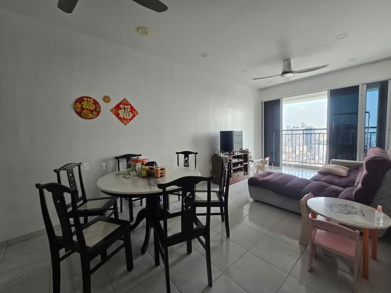 Pangsapuri untuk Dijual di The Rise Collection 3 - Stephanie Lim - Living Room - PropertyGuru.com.my