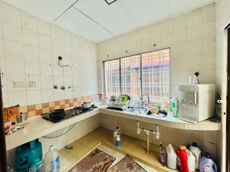 Rumah Teres 2 Tingkat untuk Dijual di Seksyen 7 (Shah Alam) - Ken Lai - Kitchen - PropertyGuru.com.my