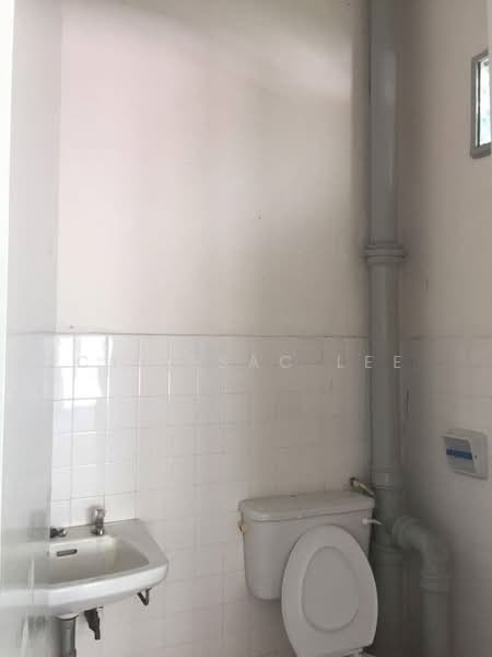 Apartment for Sale at Lahat Court - Cy Issac Lee - Bathroom - PropertyGuru.com.my