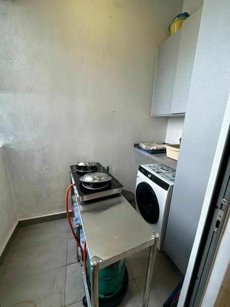 Condominium for Rent at Vivo Residential Suites - Cassie Lian - Kitchen - PropertyGuru.com.my