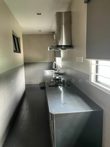 2.5-storey Terraced House for Rent in Sutera Damansara (Damansara Damai) - Anthony Foong - Kitchen - PropertyGuru.com.my