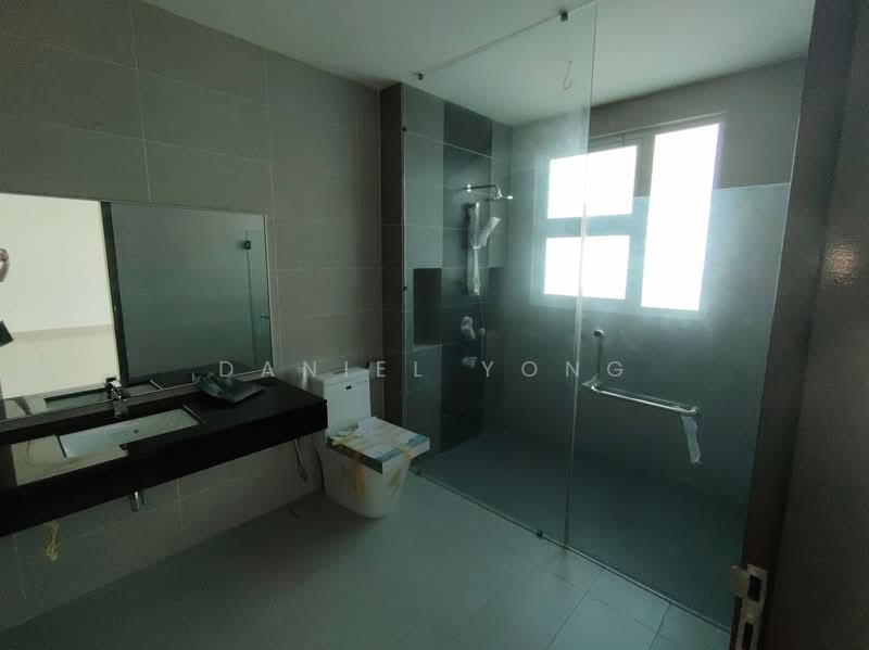 Rumah Berkembar untuk Dijual di Taman Ponderosa (Johor Bahru) - Daniel Yong - Bathroom - PropertyGuru.com.my