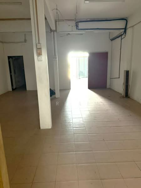 Shop / Office untuk Dijual di Taman Ungku Tun Aminah (Skudai) - Karl Lim - Interior - PropertyGuru.com.my