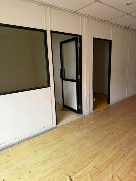 Shop / Office untuk Dijual di Taman Ungku Tun Aminah (Skudai) - Karl Lim - Interior - PropertyGuru.com.my