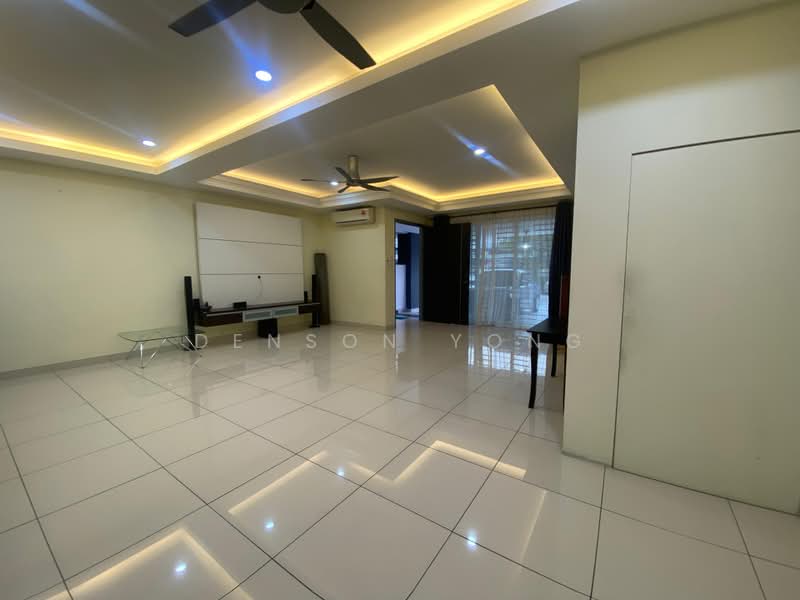 Rumah Teres 2 Tingkat untuk Disewa di Taman Tiara East (Semenyih) - Denson Yong - Living Room - PropertyGuru.com.my
