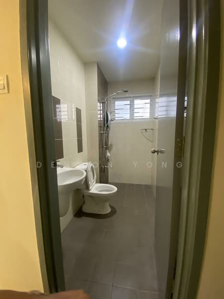 Rumah Teres 2 Tingkat untuk Disewa di Taman Tiara East (Semenyih) - Denson Yong - Bathroom - PropertyGuru.com.my