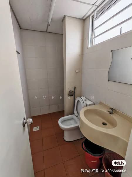 Kondominium untuk Dijual di Platinum Lake PV 16 - Amber Ng - Bathroom - PropertyGuru.com.my