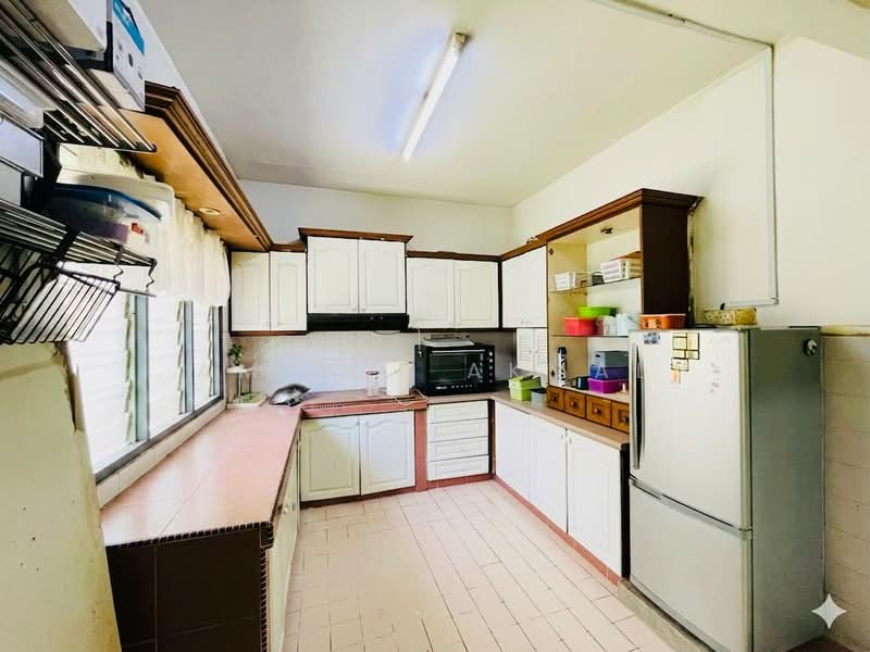 Rumah Teres 2-Tingkat untuk Dijual di Taman Rawang Perdana (Rawang) - Amirul Akmal - Kitchen - PropertyGuru.com.my