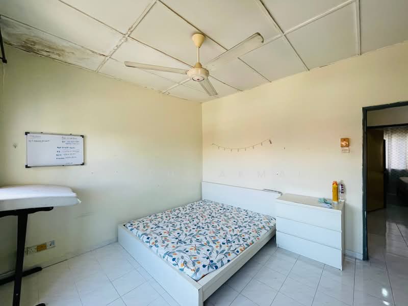 Rumah Teres 2-Tingkat untuk Dijual di Taman Rawang Perdana (Rawang) - Amirul Akmal - Bedroom - PropertyGuru.com.my