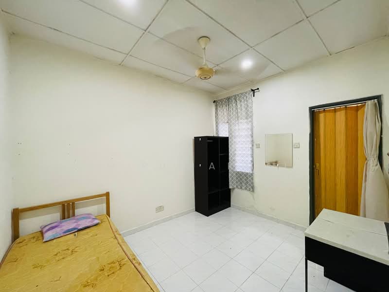 Rumah Teres 2-Tingkat untuk Dijual di Taman Rawang Perdana (Rawang) - Amirul Akmal - PropertyGuru.com.my