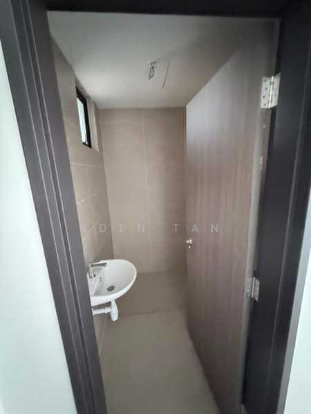 Service Residence for Sale at Pandan Heights (Residensi Pandan 3) - Iden Tan - Bathroom - PropertyGuru.com.my