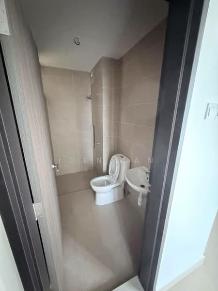 Service Residence for Sale at Pandan Heights (Residensi Pandan 3) - Iden Tan - Bathroom - PropertyGuru.com.my