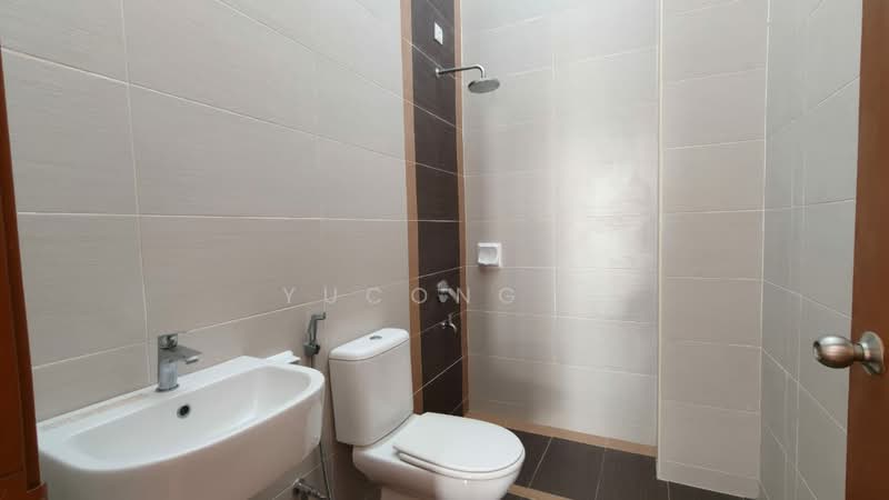 Semi-Detached House for Sale in Austin Heights (Tebrau) - Yucong . - Bathroom - PropertyGuru.com.my