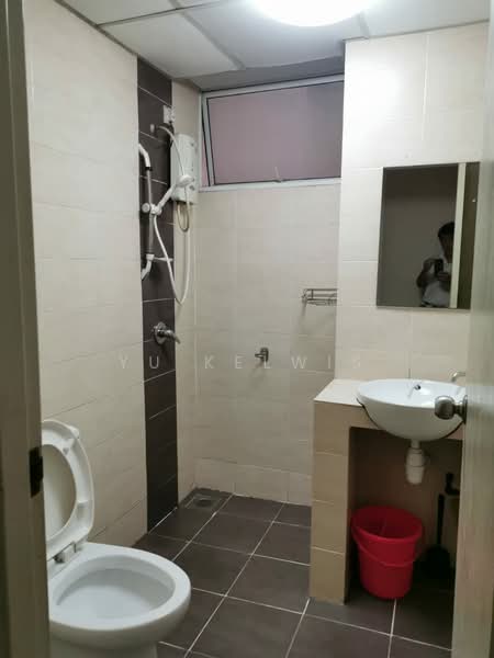 Kondominium untuk Disewa di Cova Suites - Yu Kelwis - Bathroom - PropertyGuru.com.my