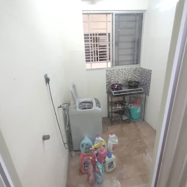 Kondominium untuk Dijual di Platinum Lake PV 16 - Amber Ng - Kitchen - PropertyGuru.com.my
