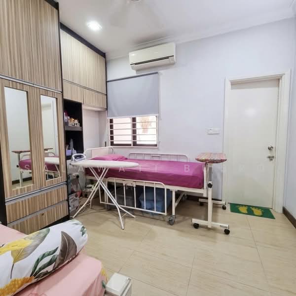 Rumah Berkembar untuk Dijual di Sungai Buloh (Selangor) - Salawati Busro - Bedroom - PropertyGuru.com.my