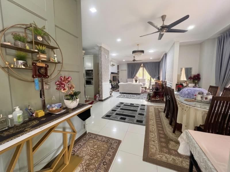Rumah Berkembar untuk Dijual di Sungai Buloh (Selangor) - Salawati Busro - Living Room - PropertyGuru.com.my