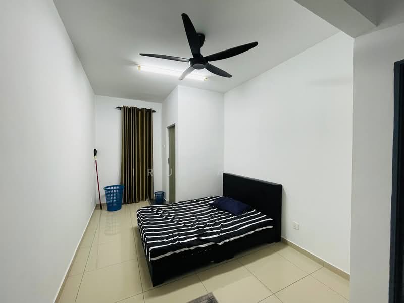 Rumah Teres 2 Tingkat untuk Dijual di Taman Langat Murni (Tanjong Duabelas) - Amirul Akmal - Bedroom - PropertyGuru.com.my