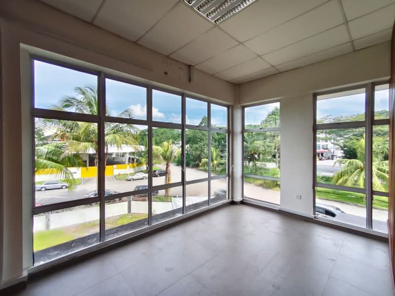 Cluster Factory for Rent in Taman Lagenda Putra (Kulai) - Iden Tan - Interior - PropertyGuru.com.my