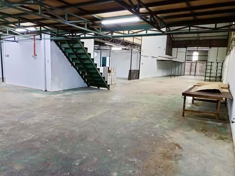 Kilang untuk Disewa di Taman Desa Jaya (Johor Bahru) - APRILIA CHAYADI - Interior - PropertyGuru.com.my