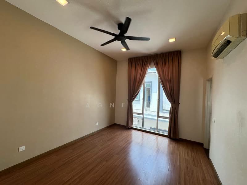 Semi-Detached House for Sale in Taman Nusa Bestari (Iskandar Puteri (Nusajaya)) - Agnes . - PropertyGuru.com.my