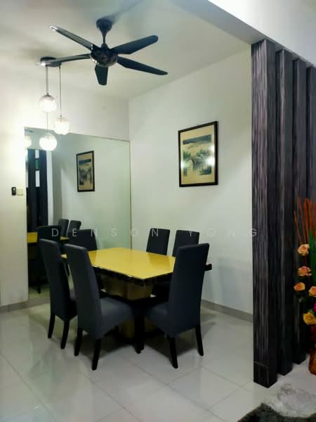 Rumah Teres 2 Tingkat untuk Disewa di Semenyih (Selangor) - Denson Yong - Dining Room - PropertyGuru.com.my