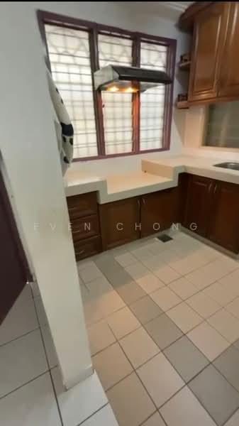 Pangsapuri untuk Dijual di Taman Cheras Awana Apartment - Even Chong - Kitchen - PropertyGuru.com.my