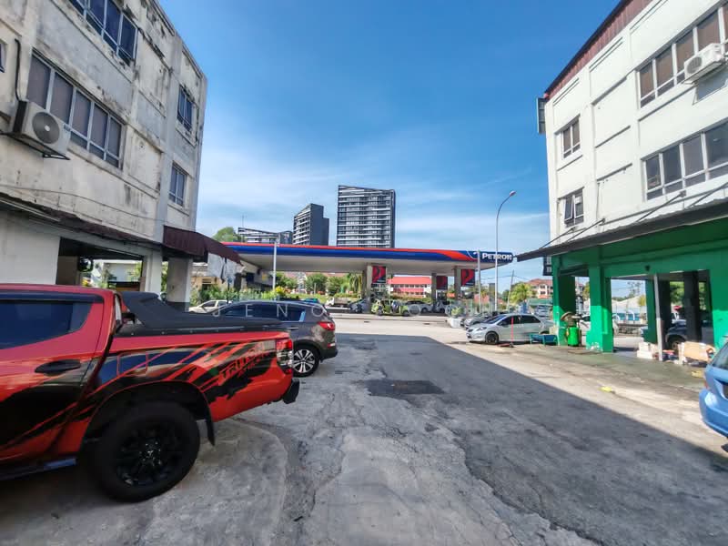 Shop for Sale in Seri Kembangan (Selangor) - Jeno Poon - Exterior - PropertyGuru.com.my