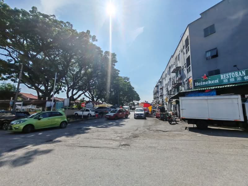Shop for Sale in Seri Kembangan (Selangor) - Jeno Poon - Exterior - PropertyGuru.com.my
