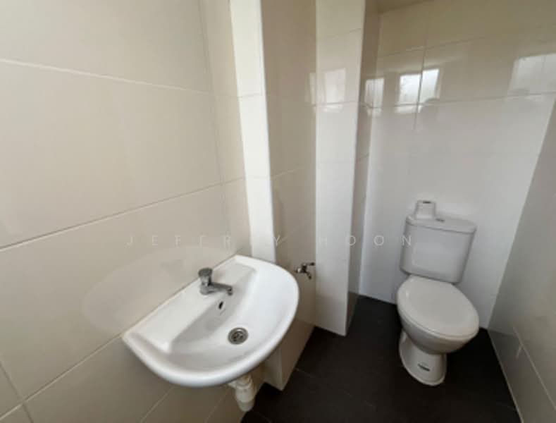 Pangsapuri untuk Dijual di Winner Court B - Jeffrey Hoon - Bathroom - PropertyGuru.com.my