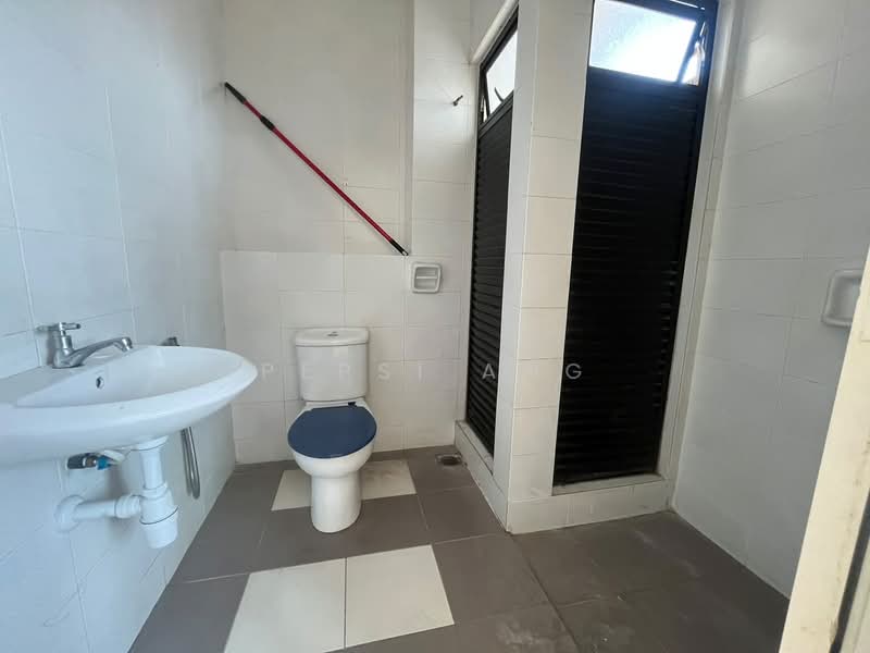 2-storey Terraced House for Rent in Pandamaran (Klang) - Pepsi Ang - Bathroom - PropertyGuru.com.my