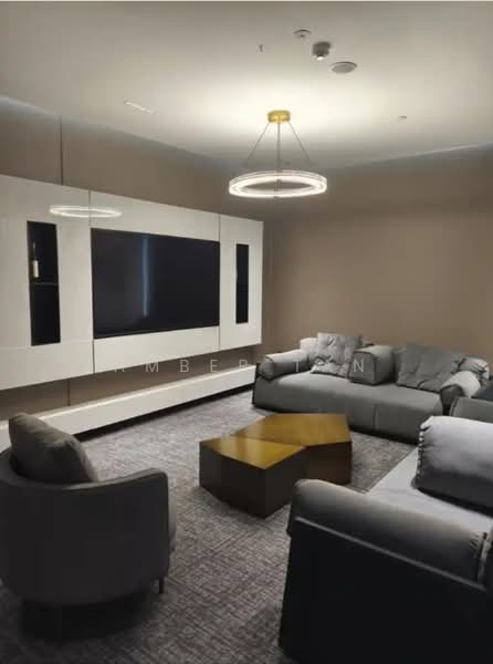 Office for Rent in Tun Razak Exchange (Kuala Lumpur) - AMBER TAN - Living Room - PropertyGuru.com.my