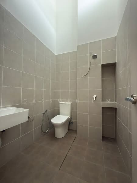 2-storey Terraced House for Sale in Taman Selayang Mulia (Selayang) - Casswen Lim - Bathroom - PropertyGuru.com.my