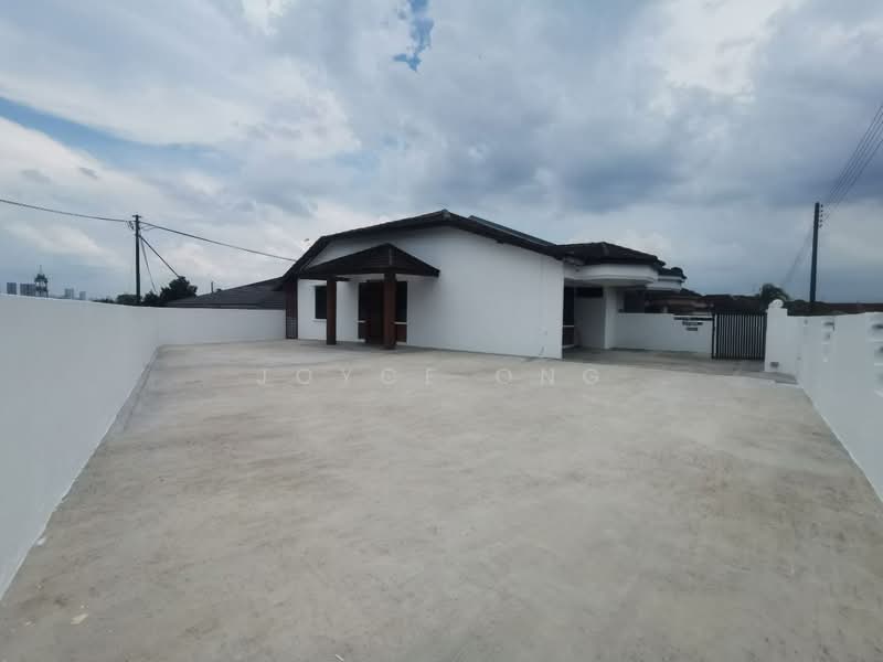 Rumah Teres 1-Tingkat untuk Dijual di Taman Daya (Johor Bahru) - Joyce Ong - Exterior - PropertyGuru.com.my