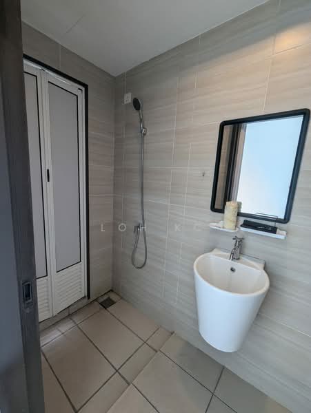 Office for Rent in Kampung Berembang (Ampang) - Loh KC - Bathroom - PropertyGuru.com.my