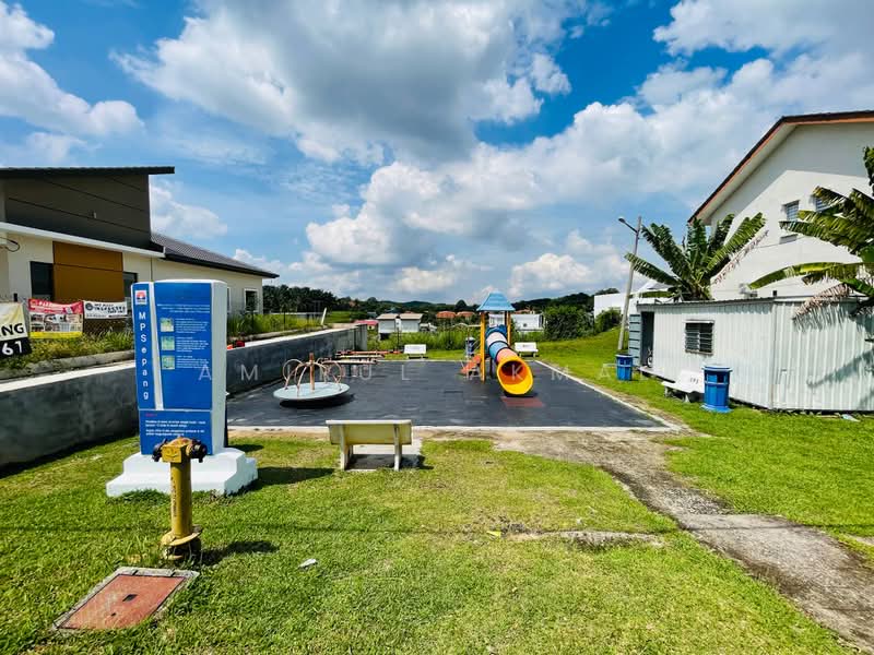 2-storey Terraced House for Sale in Bandar Baru Salak Tinggi (Sepang) - Amirul Akmal - Exterior - PropertyGuru.com.my