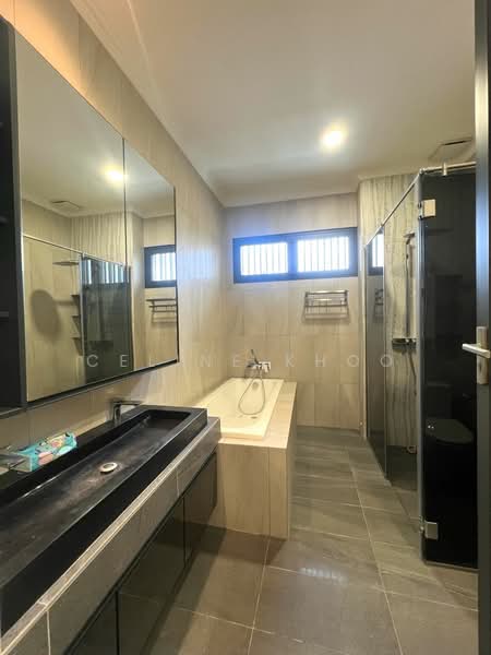 Semi-Detached House for Rent in Eco Sanctuary (Telok Panglima Garang) - Celine Khoo - Bathroom - PropertyGuru.com.my