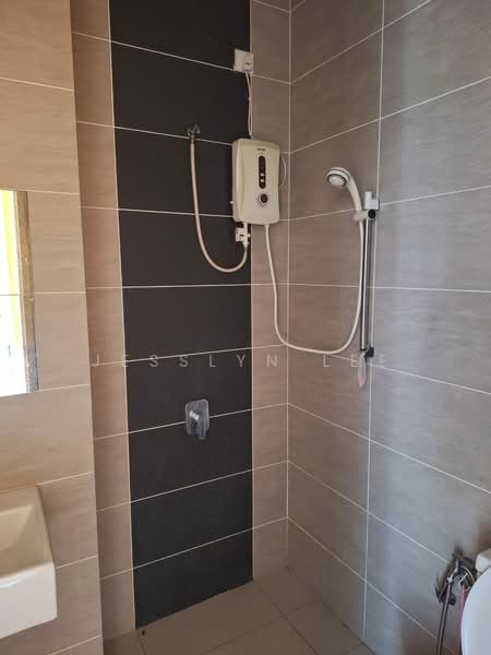 Semi-Detached House for Rent in Eco Majestic (Semenyih) - Jesslyn Lee - Bathroom - PropertyGuru.com.my