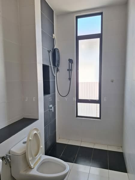 Semi-Detached House for Rent in Eco Majestic (Semenyih) - Jesslyn Lee - Bathroom - PropertyGuru.com.my