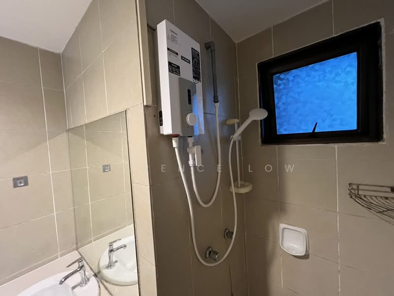 Pangsapuri untuk Disewa di Larkin Residence (Phase One) - Clarence Low - Bathroom - PropertyGuru.com.my